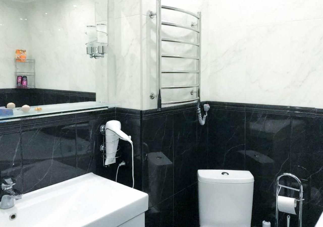 Rent-Kiev Apartment on LuxKlavdievskaya Buitenkant foto