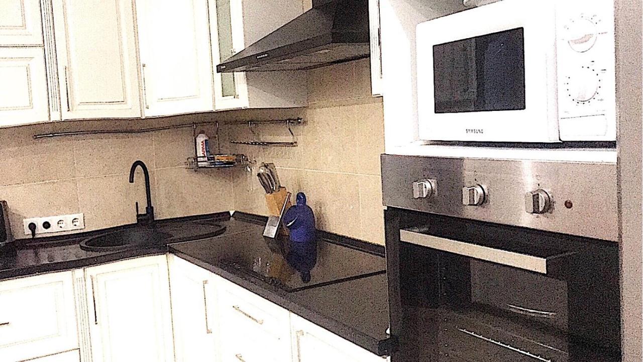 Rent-Kiev Apartment on LuxKlavdievskaya Buitenkant foto